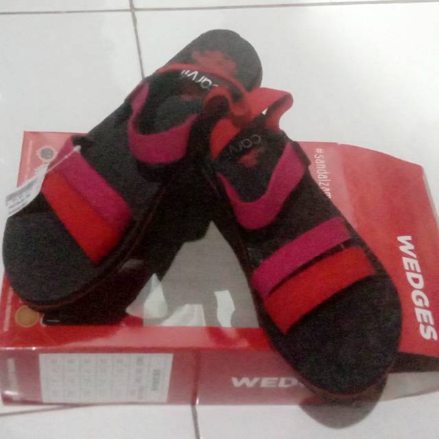 Sendal Gunung Cwe Carvil