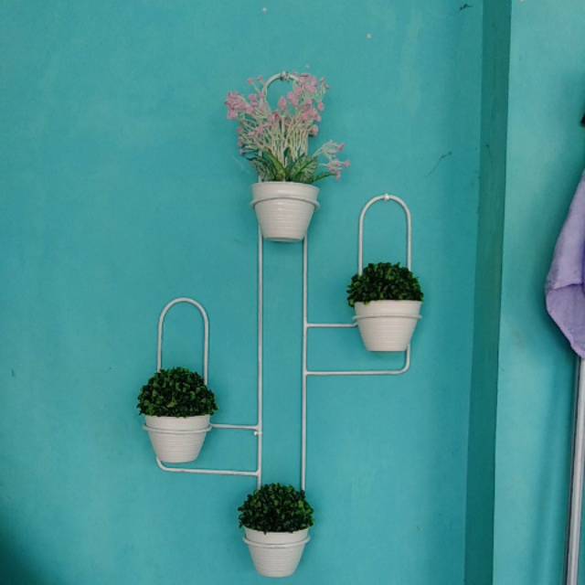 Standing rak kaktus ukuran pot diameter 12 cm 4 pot...harga hanya besi belum termasuk bunga..