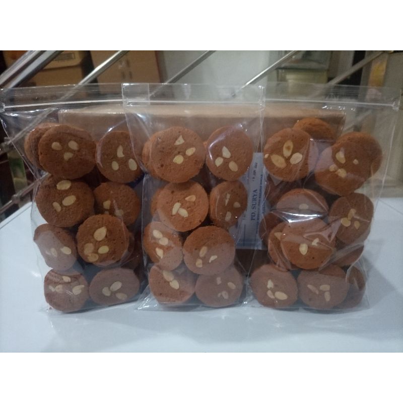 

BOLU KERING ALMOND ISI 250GR