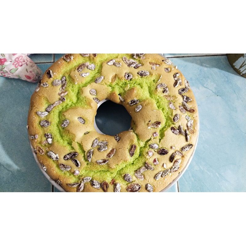 

Bolu Pandan Kismis