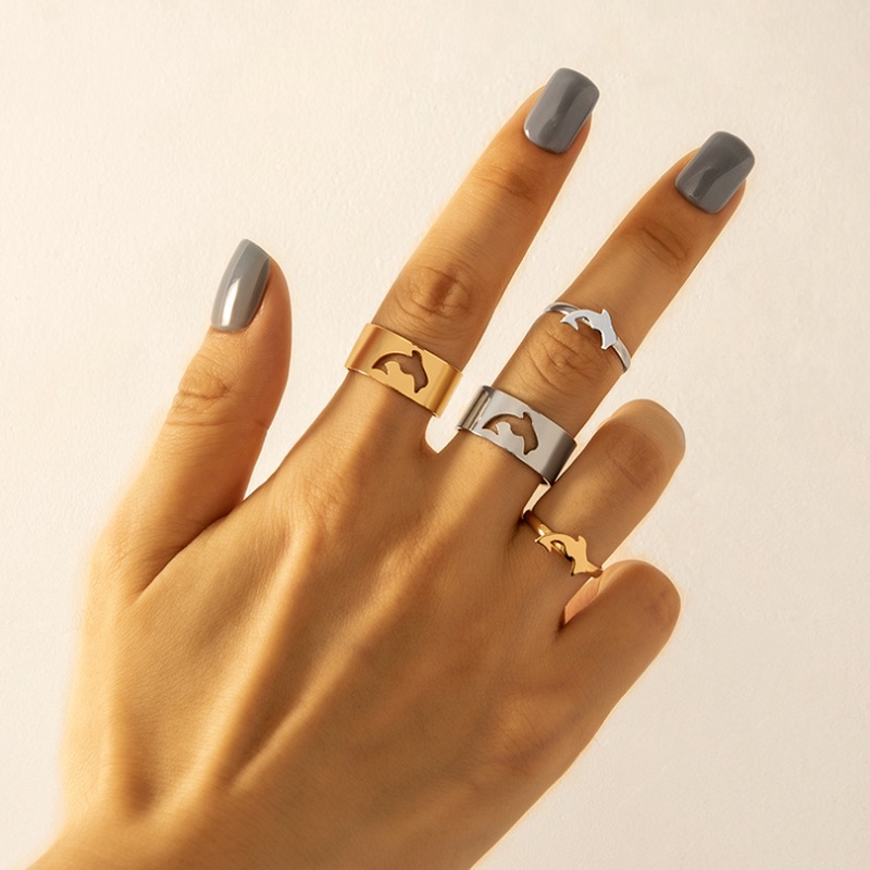 Magic789 2PCs Unisex Silver Gold Metal Snake Rings Set for Women Men Punk Couple Ring Jewelry