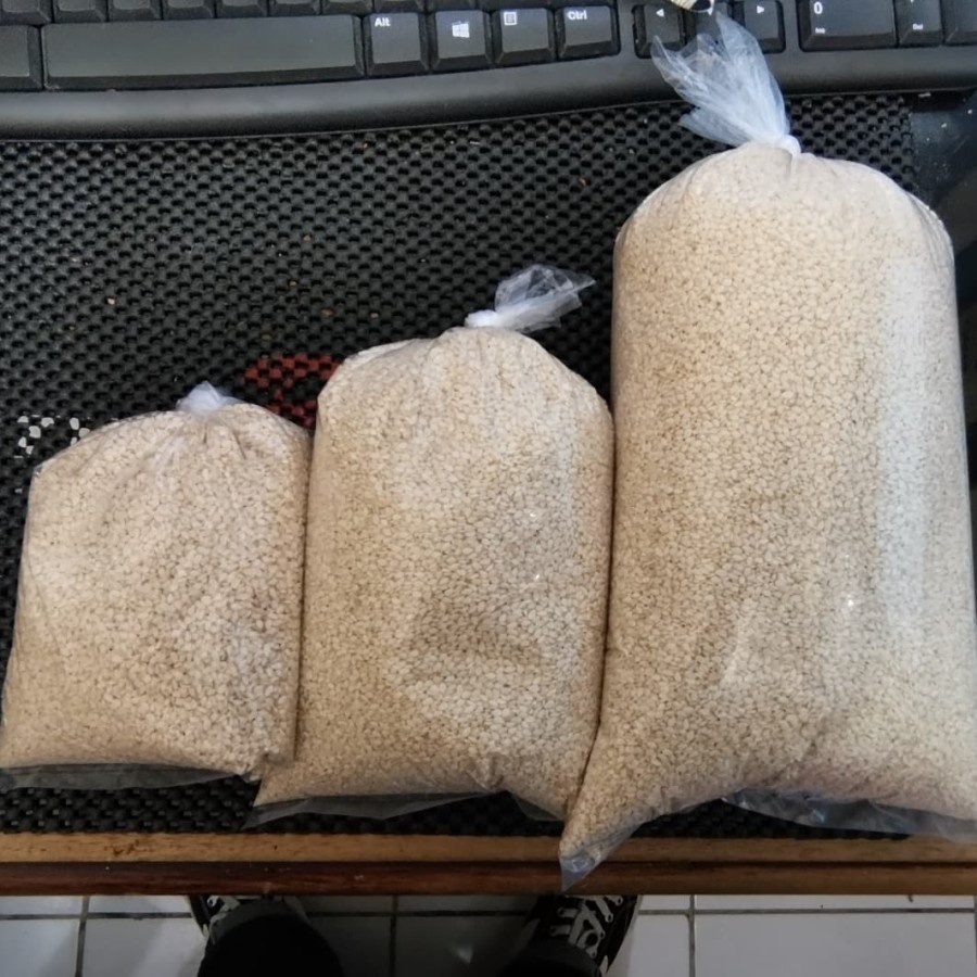 

Wijen Putih / BIJI WIJEN Kualitas Bagus100g