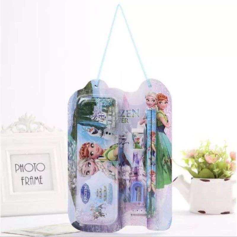 

Paket alat tulis frozen. iron men,hellokitty.