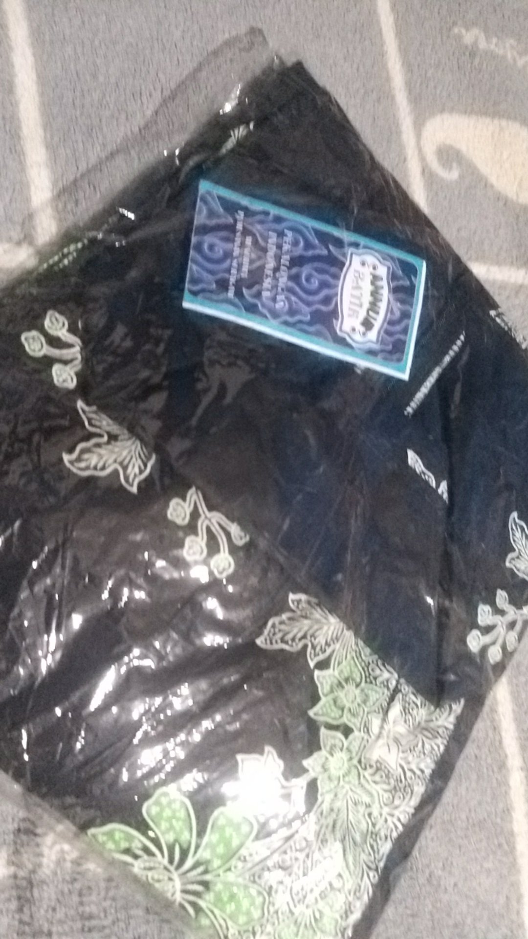 Grosir Terlaris Genes Jelita Tunic Navbor Yelbor Whitbor Creambor Tunik Batik Modern Hrb062