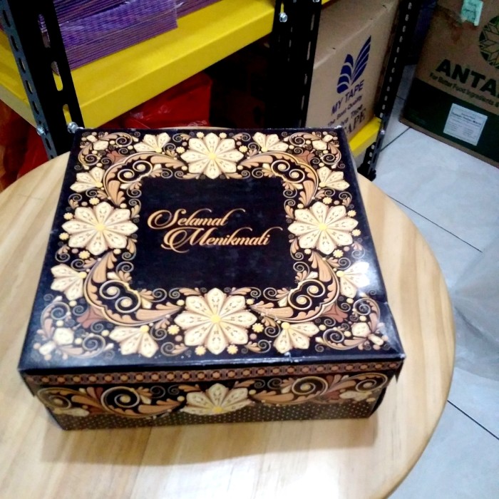 

Dus snack (snack box ) uk 15x11 batik hitam