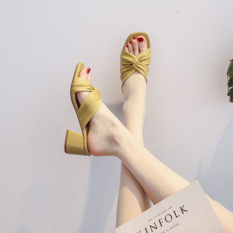 PROMO BIG SALE  BY 05 SANDAL WANITA HAK TAHU SINTA