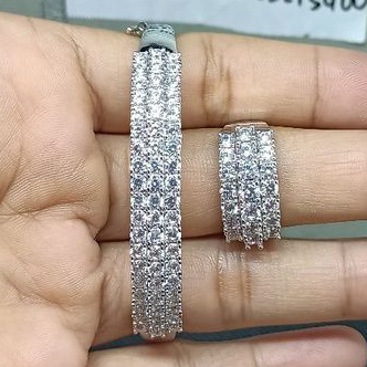 Gelang+cincin replika diamond Eropa baris tiga, tdk berkarat,tdk gampang luntur,mata premium zircon