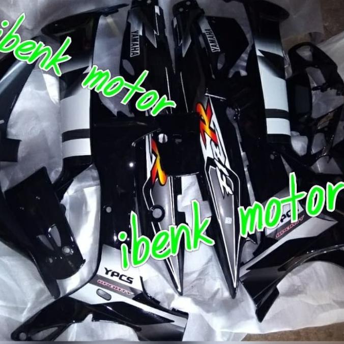 Cover Body Full Halus F1Zr Hitam