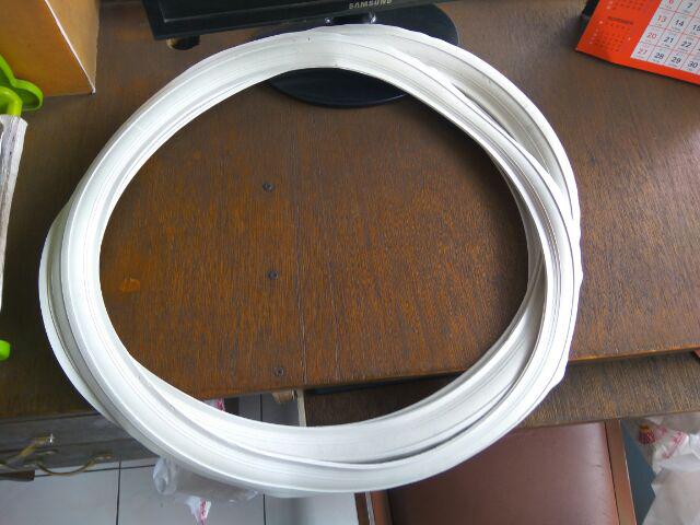 List Ban White Wall  Ring 17 Isi 4pcs