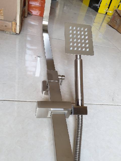 SHOWER TIANG COULOMN STAINLESS SUS304 CARLO FIOTINI 6421 PANAS DINGIN