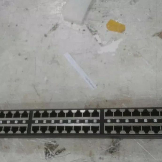 central poe 24 port lightn33 Berkualitas