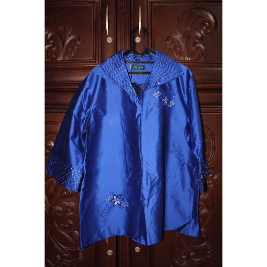 Preloved Kebaya Santung & Jarit Plisket Fifty Nara by Christy (Sepasang)