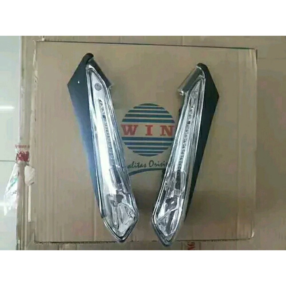 WIN - Lampu Sen Depan Vario Techno 110