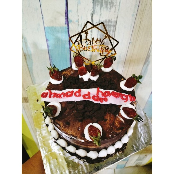 

kue ultah coklat strobery