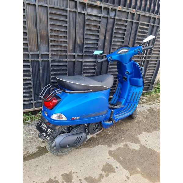 ACESORIS AKCESORIS VARIASI VESPA MATIC REAR RACK BEHEL RAK VESPA METIK HITAM