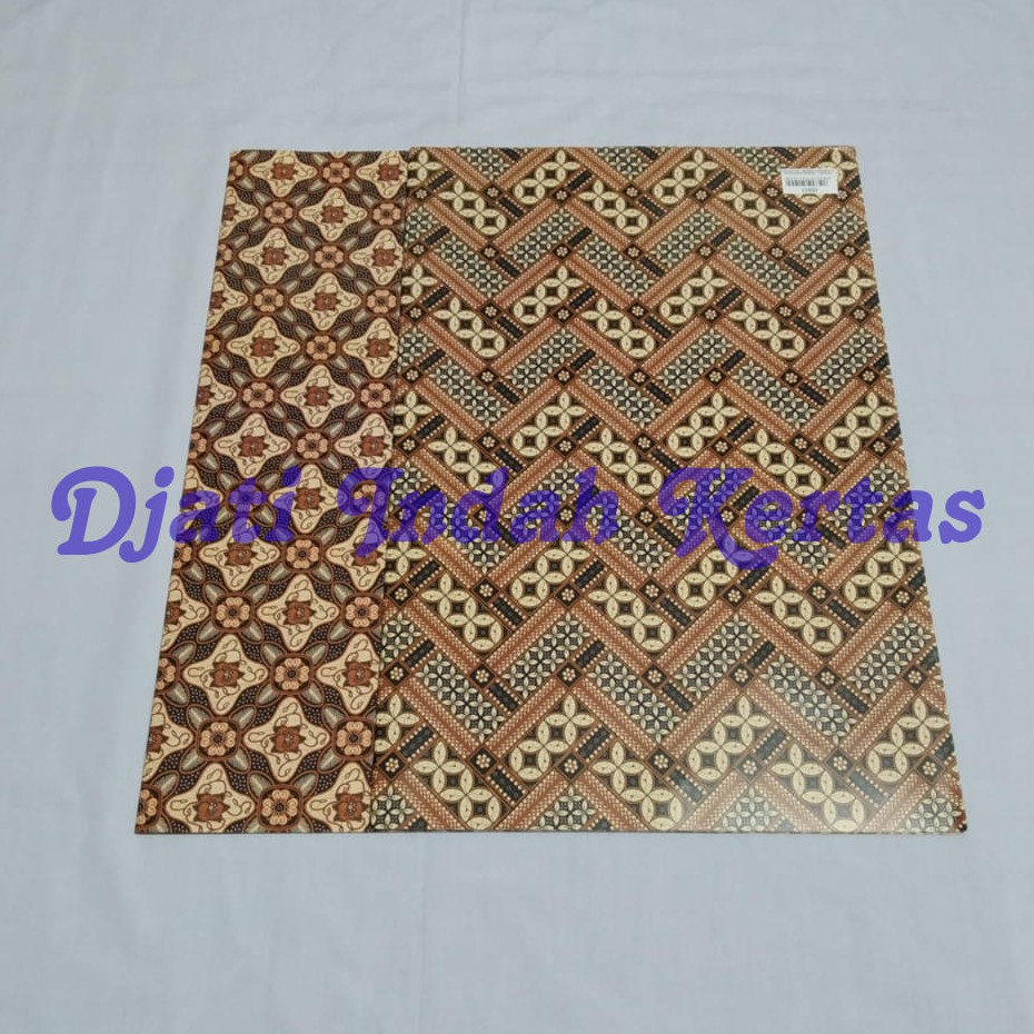 DISKON !!! KERTAS SAMAK / JAJAN / KADO / MOTIF BATIK Uk. 48 x 63 Isi 50 lembar