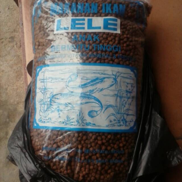 

Pakan lele . nila gurami mujaher dll
