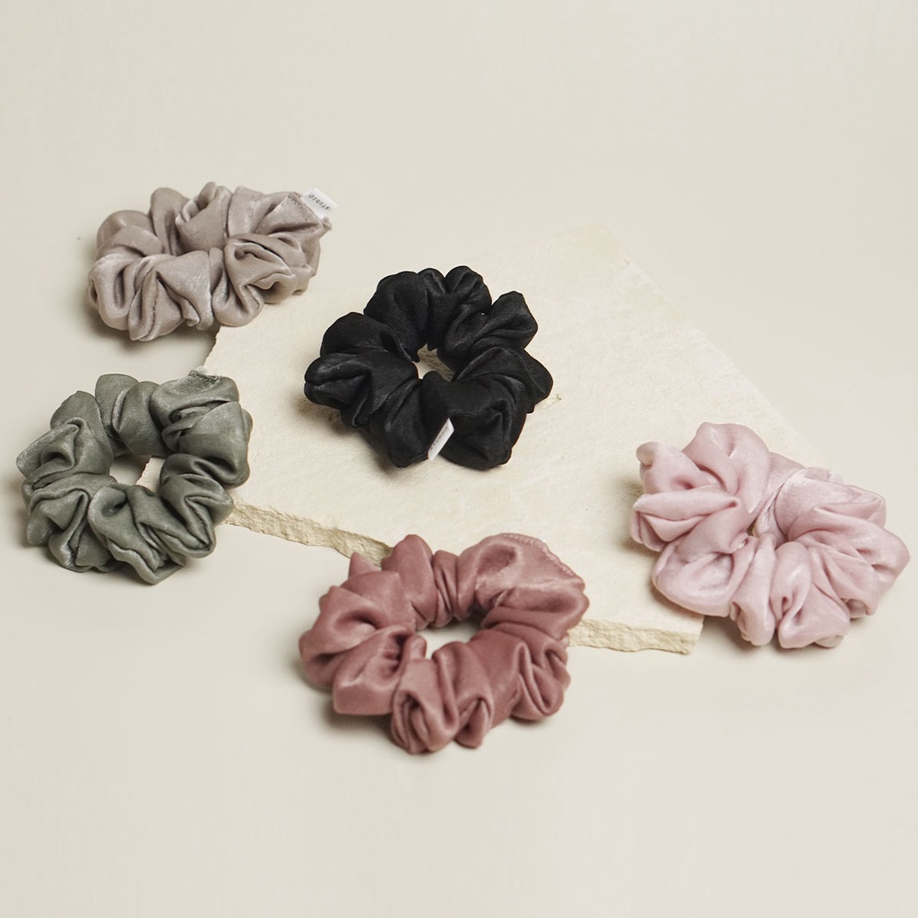 Sienna satin silk scrunchies kunciran ikat rambut