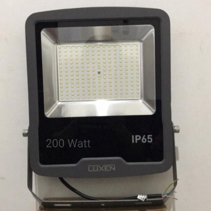 Lampu sorot ip65 luxen 200watt