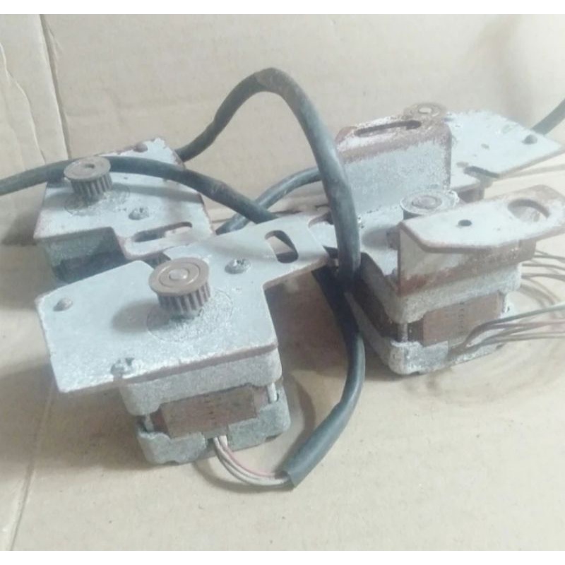 motor stepper printer kondisinya lengket atau serret