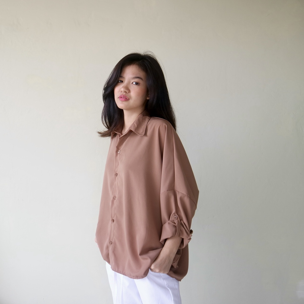 Ixora Wren Oversized Shirt - Kemeja Wanita Oversized Polos