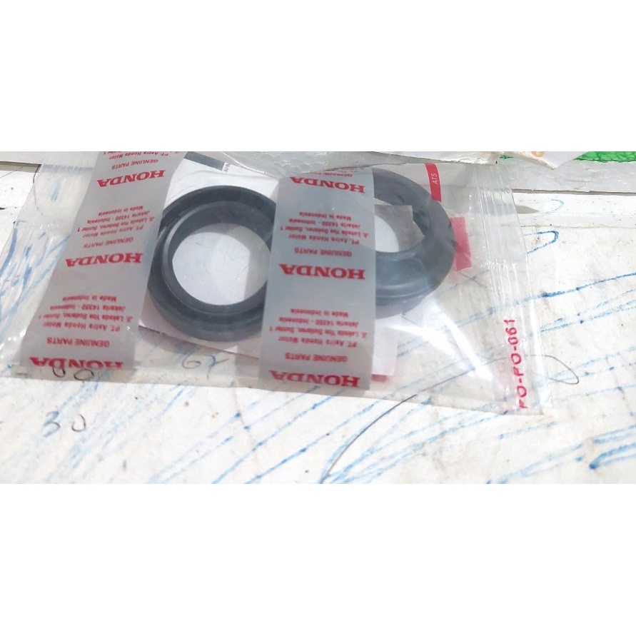 1 Seal Shock + 1 Seal Debu 51490-KGH-902 Beat Vario Spacy Scoopy Honda