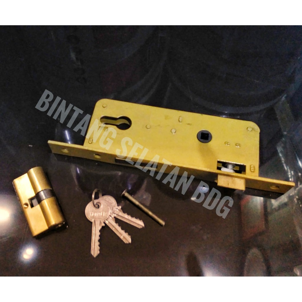 Body Kunci Pintu LOCKASE SWING GOLD WITH CLYNDER AND LOCK