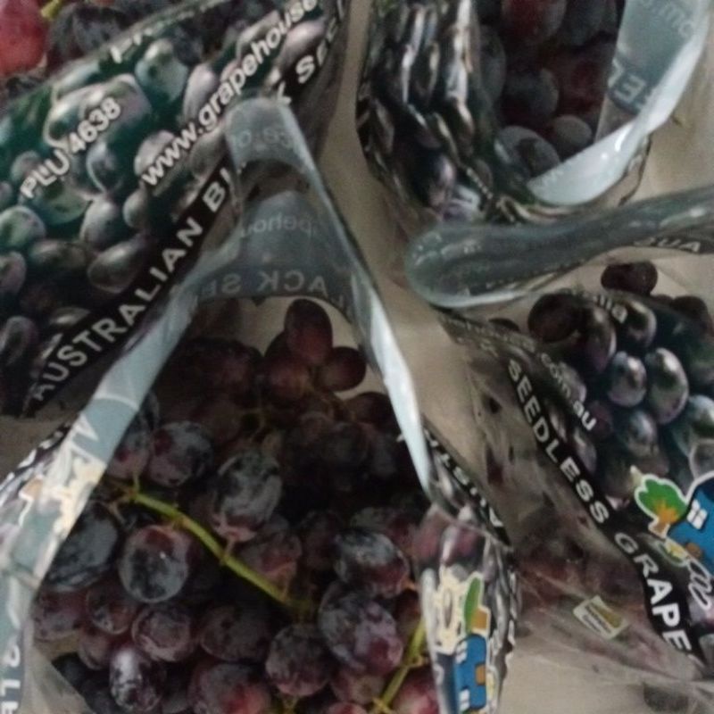 

Anggur Black Seedless Grapes Australia 9 kg