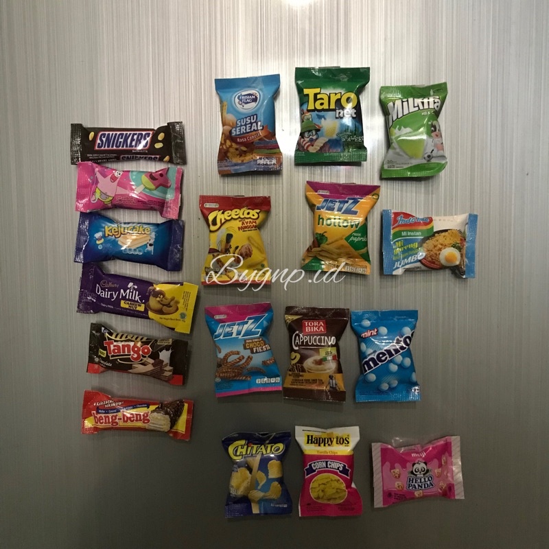 MAGNET KULKAS bentuk replika snack makanan souvenir magnet kulkas makanan