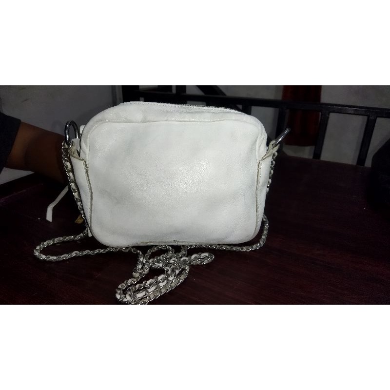 Sling bag kulit putih mix rantai zara ori
