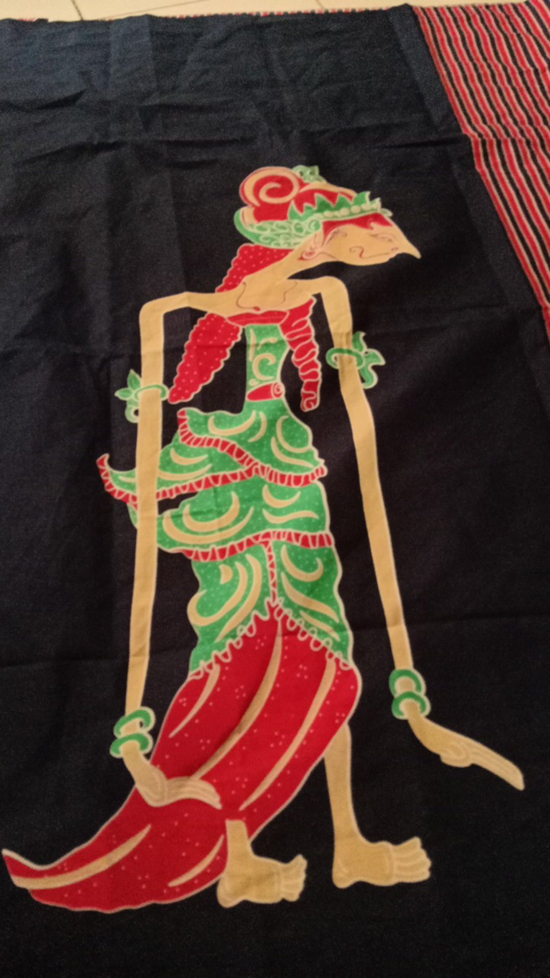 Kain Batik Solo Karakter Motif Wayang Salur