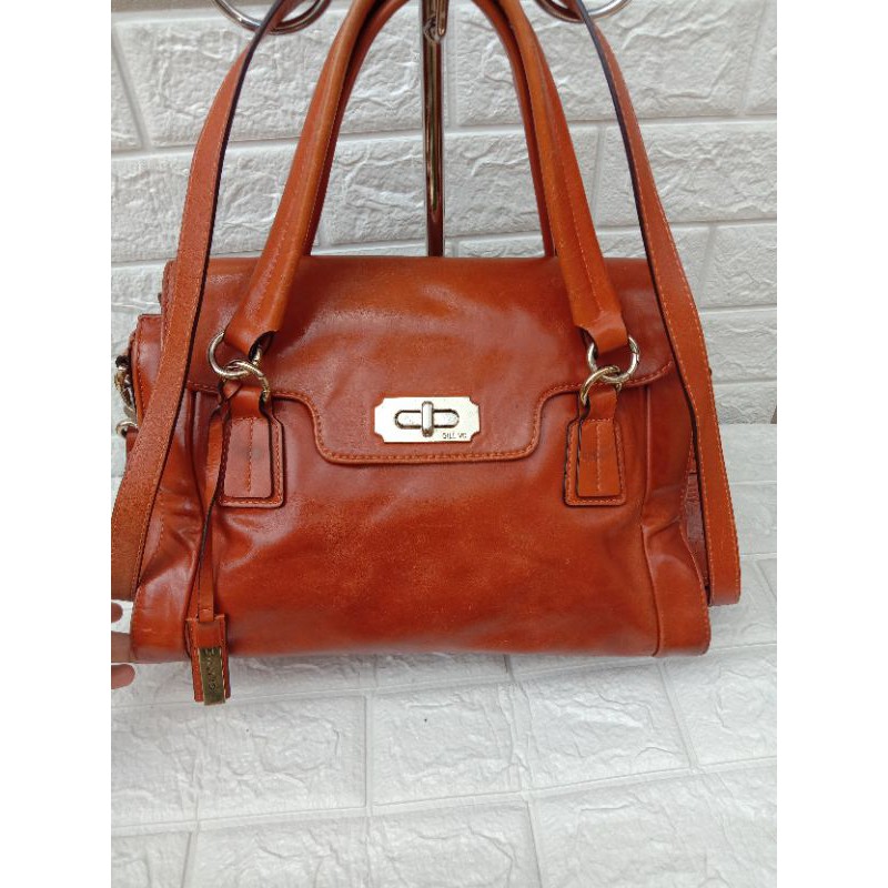 tas seken kulit asli brand gillivo authentic