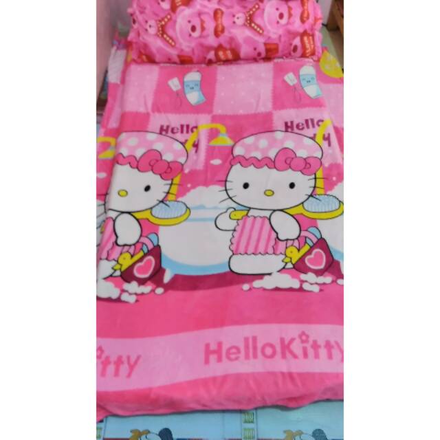 dekorasi kamar hello kitty pink<br />