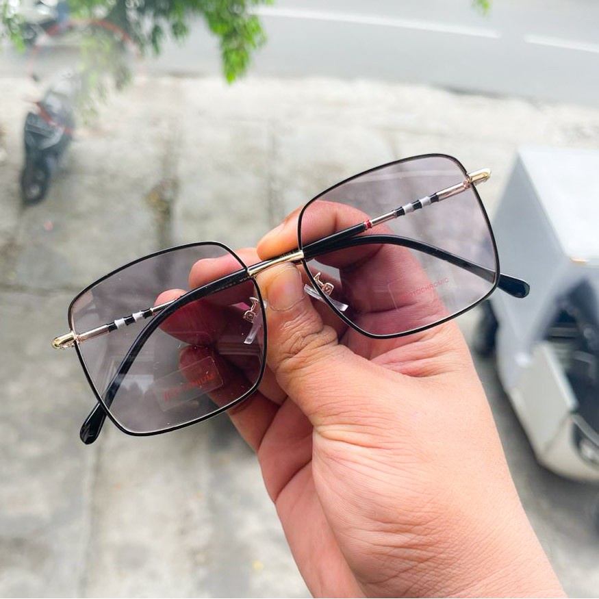 [TERLARIS] KACAMATA LENSA OPTIK PHOTOCROMIC BLUERAY ANTI RADIASI VINTAGE FASHION STYLE BERUBAH WARNA 9691