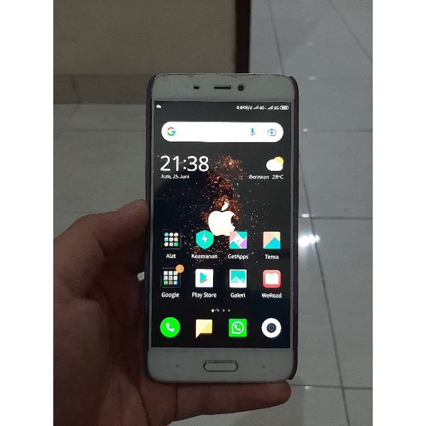 Xiaomi Mi5 RAM 3 Internal 64 NFC Snapdragon 820