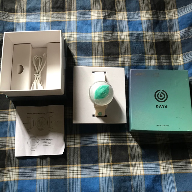 [PRELOVED] DAY6 OFFICIAL LIGHTBAND