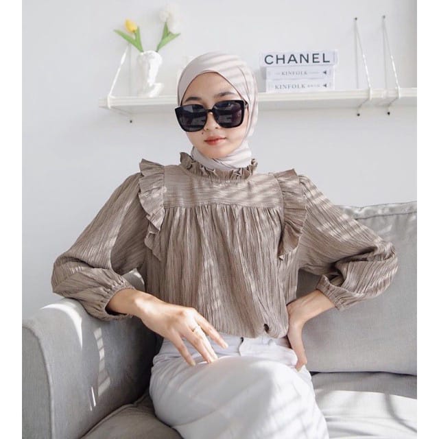 Blouse Wanita MELODY Atasan Cewek Crinkle Premium LD 110 L XL OOTD Remaja Dewasa Kekinian 2022