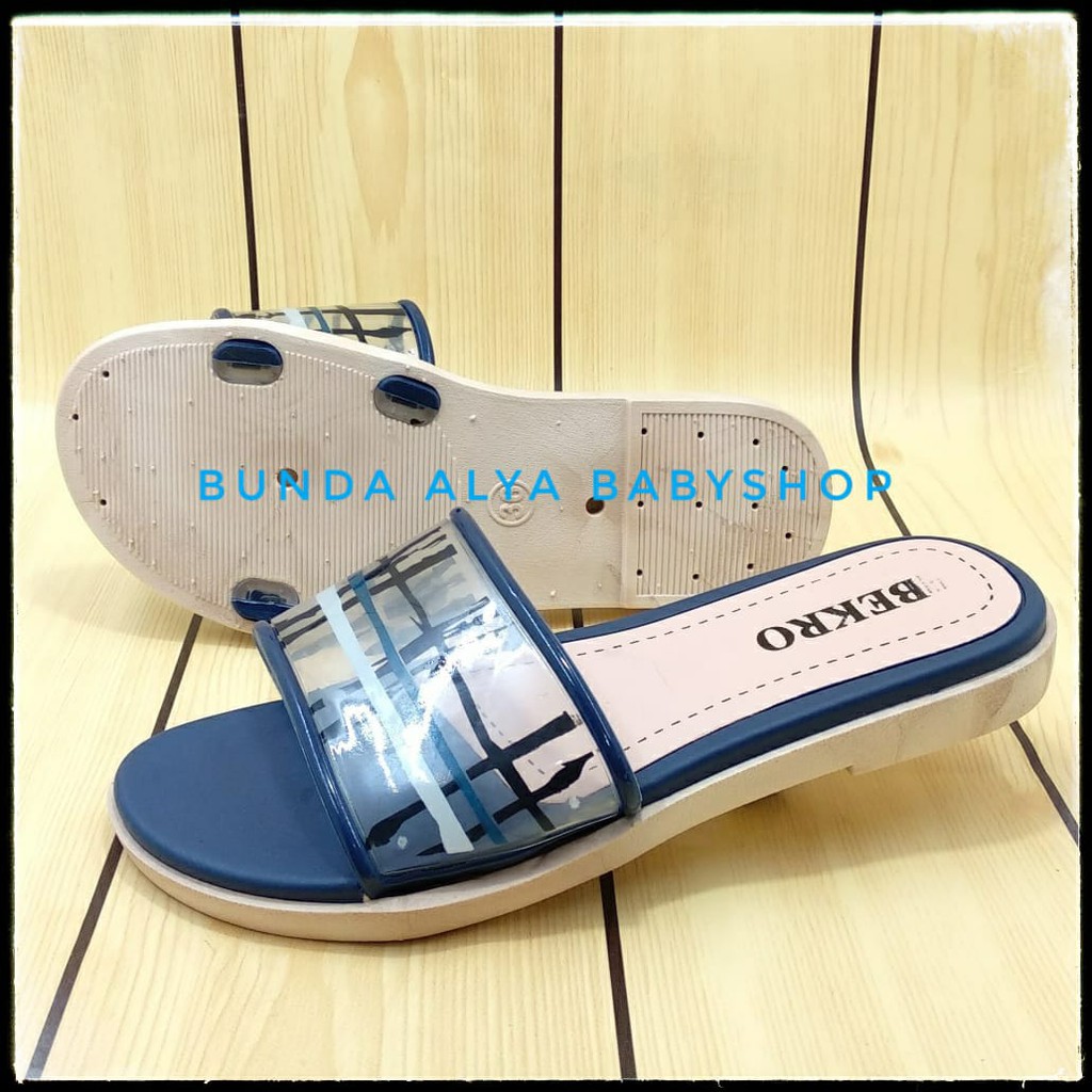 Sandal Slop Wanita Flat Teplek Terbaru Kekinian Sendal Selop Perempuan Slip Cewek Slide Ibu Pesta Kondangan - Sandal Wanita Slop NAVY Kotak Size 36 - 40  - Sendal Slop Wanita Alas Karet BEKRO - Sendal SALE