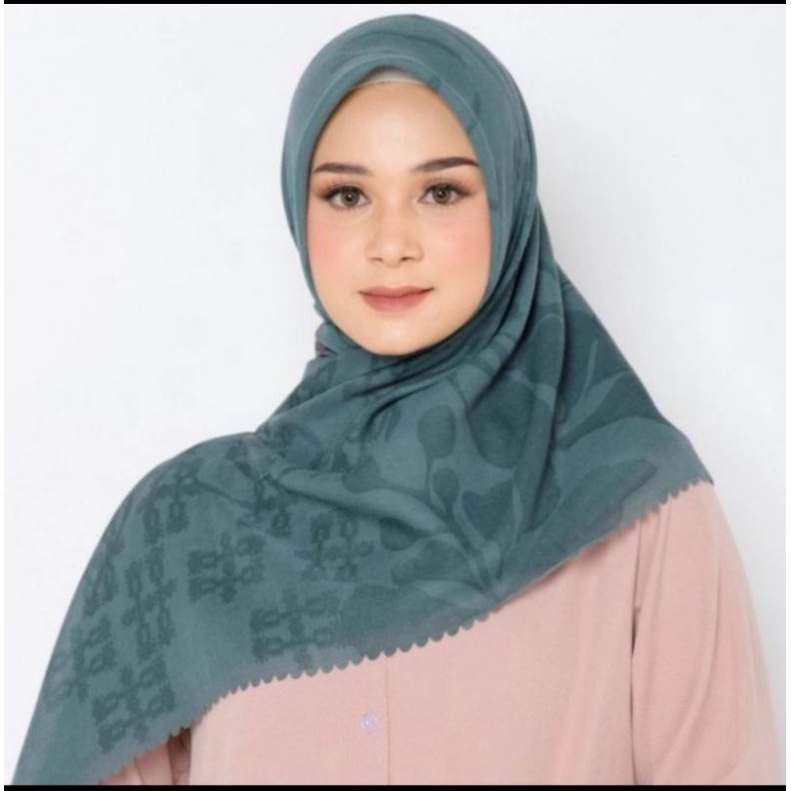 hijab jilbab segi empat motif zm zaskia mecca kelimutu grey
