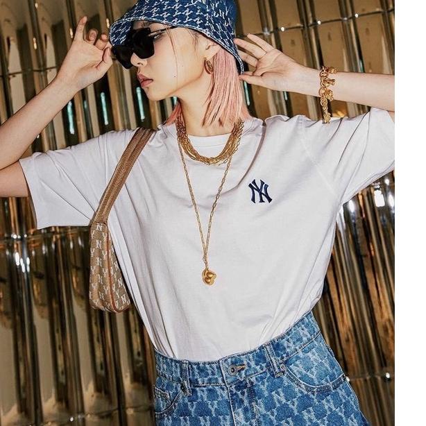 MLB Yankess Monogram Tshirt - Kaos MLB