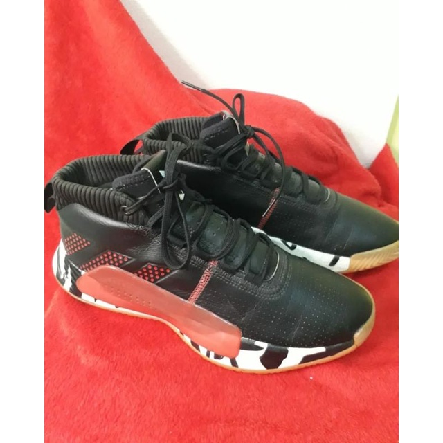 Adidas Dame 5