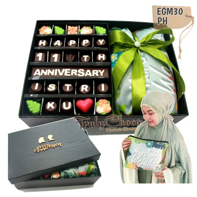 

Hadiah ulang tahun anniversary coklat trulychoco dengan mukena