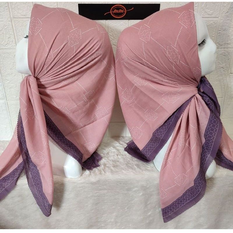 Hijab/Kerudung Segi Empat Voal Motif Lun Warna Peach Terbaru