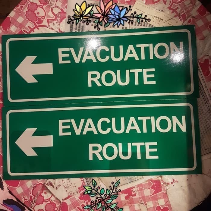 

SIGN PLAT EVACUATION ROUTE UK 15X40CM K3 RAMBU SAFETY