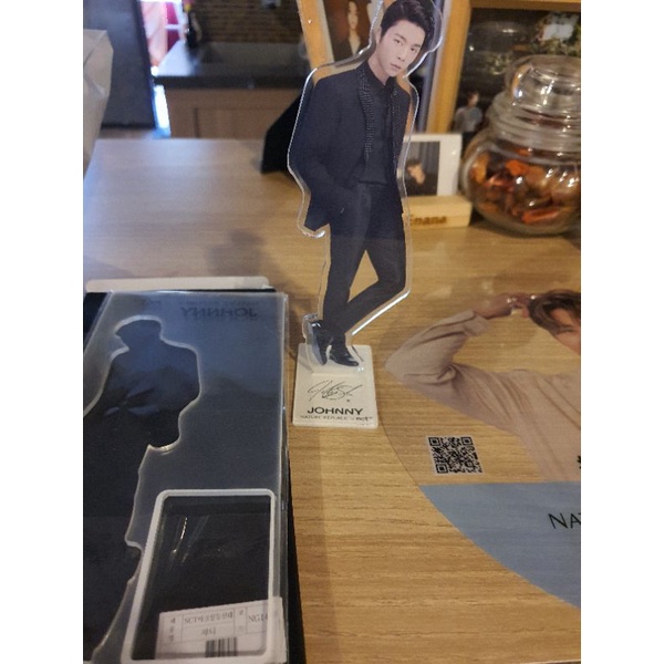 ACRYLIC STANDEE NATURE REPUBLIC JOHNNY NCT 127