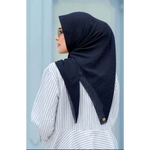 Buttonscarves Tapis Embossed Navy