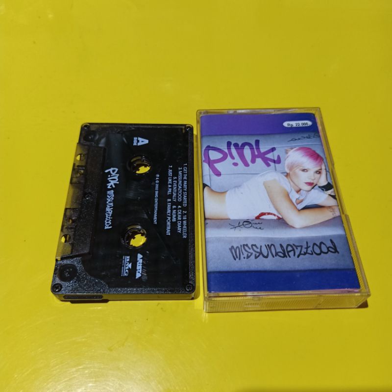 Kaset PINK Missundaztood