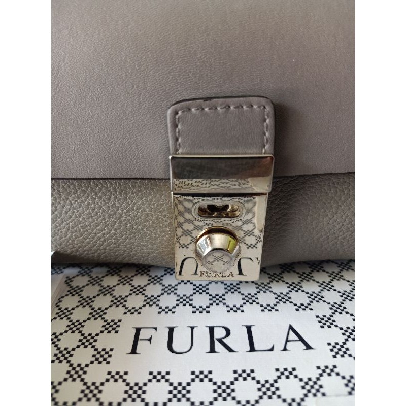 dompet Furla Preloved