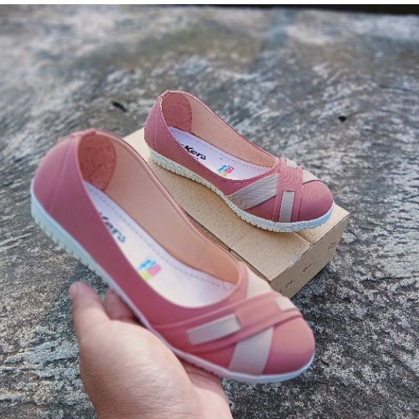 Flatshoes wanita kekinian murah berkualitas 2022