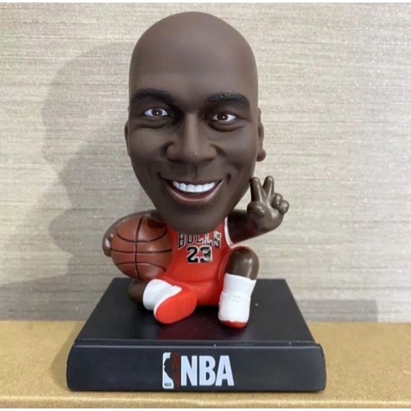 Miniatur Pajangan Koleksi Figure Pemain Basket Ball NBA Michael Jordan Bobble Head Chicago Bulls 23 Kolektor Dashboard Mobil Legend NBA Bisa Buat Kado Hadiah Unik Lucu dan Menarik